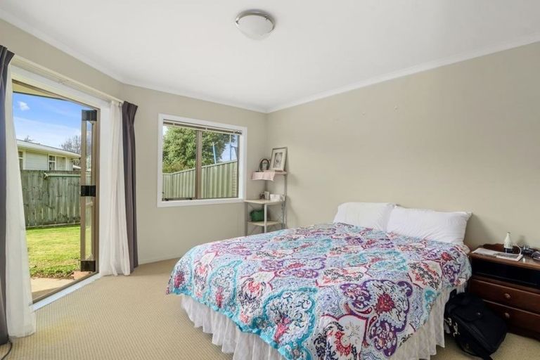 Photo of property in 8/64 Kawaha Point Road, Kawaha Point, Rotorua, 3010