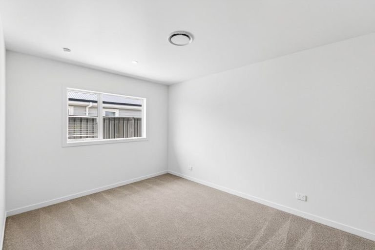 Photo of property in 2 Mohaka Street, Poraiti, 4112