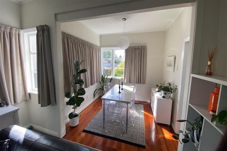 Photo of property in 8 Bedford Road, Marewa, Napier, 4110