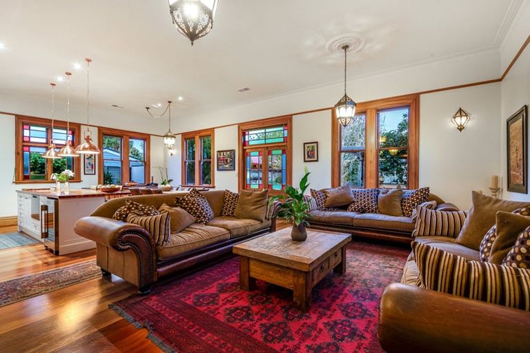 Photo of property in 104 Richmond Street, Petone, Lower Hutt, 5012