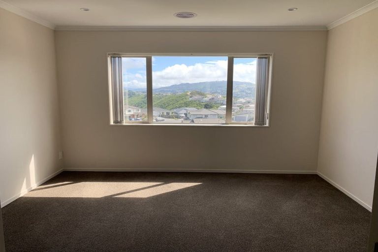 Photo of property in 12 Havana Rise, Grenada Village, Wellington, 6037