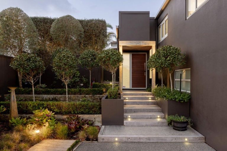 Photo of property in 241 Oceanbeach Road, Mount Maunganui, 3116