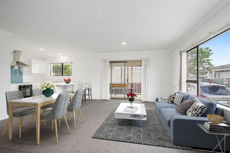 Photo of property in 71b Queen Street, Pukekohe, 2120