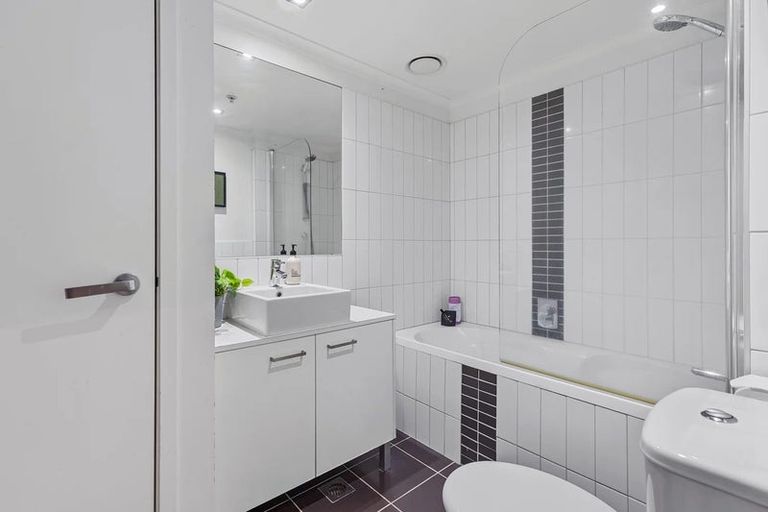 Photo of property in Mooring Apartments, 304/277 Maunganui Road, Mount Maunganui, 3116