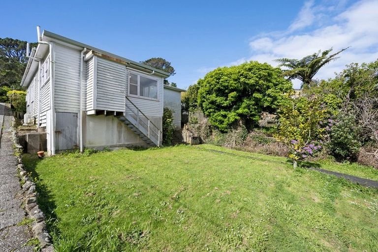 Photo of property in 37 Ironside Road, Johnsonville, Wellington, 6037
