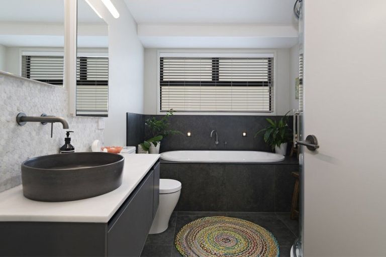 Photo of property in 33a Homestead Place, Welcome Bay, Tauranga, 3112