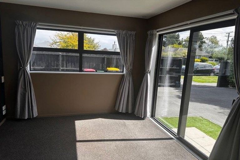 Photo of property in 58 Mcgregors Road, Bromley, Christchurch, 8062
