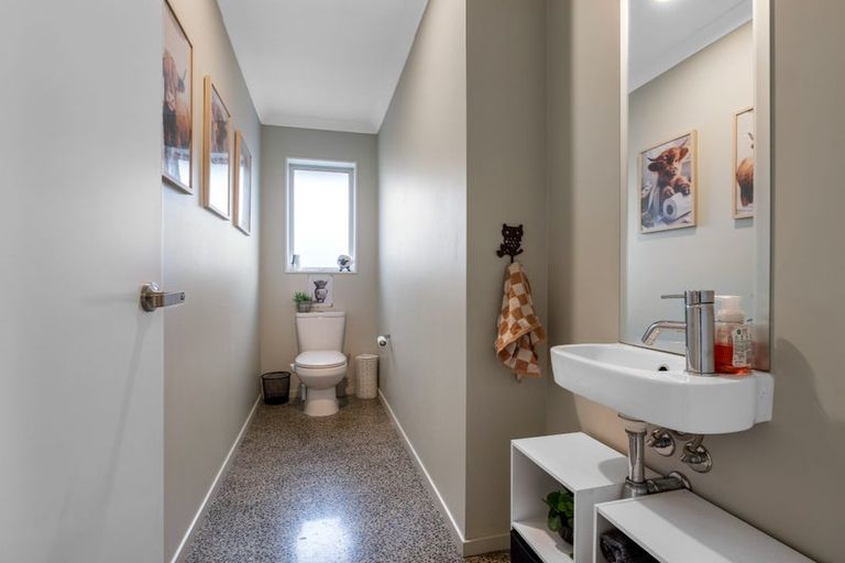 Photo of property in 2 Castleton Drive, Rolleston, 7615