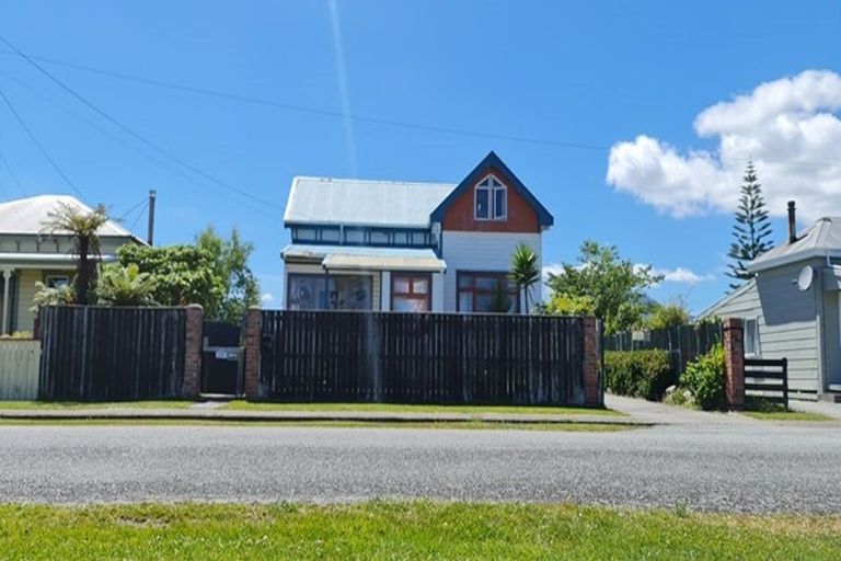 Photo of property in 171 Romilly Street, Westport, 7825