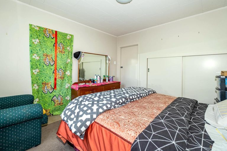 Photo of property in 32-32b Te Weka Street, Maori Hill, Timaru, 7910