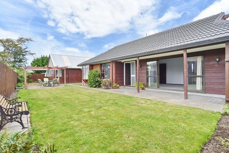 Photo of property in 2 Kinross Street, Hei Hei, Christchurch, 8042