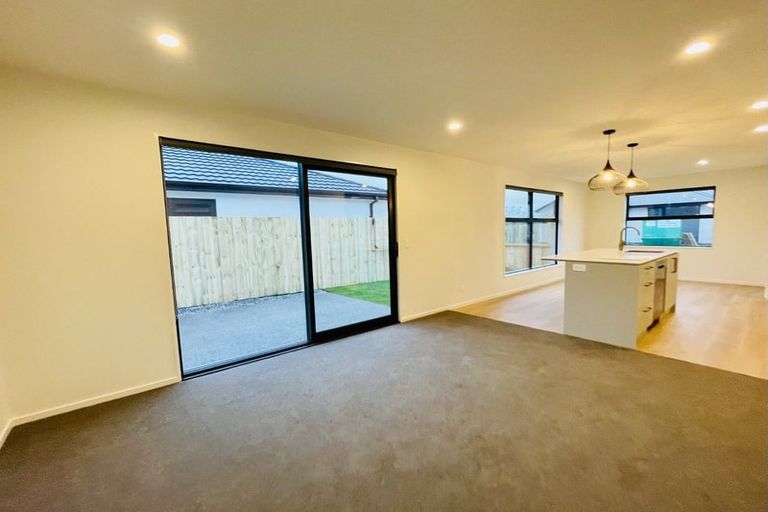 Photo of property in 5 Oakvale Lane, Halswell, Christchurch, 8025