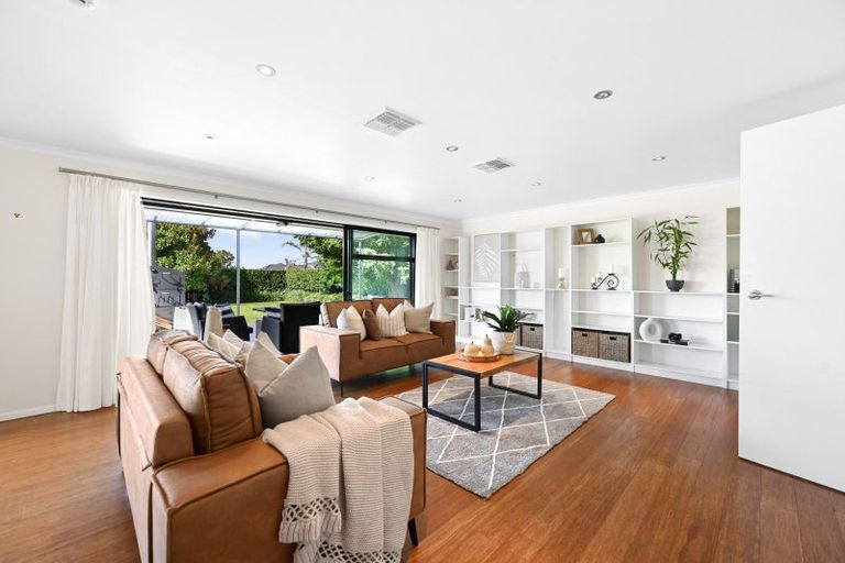 Photo of property in 16 Hampshire Court, Flagstaff, Hamilton, 3210