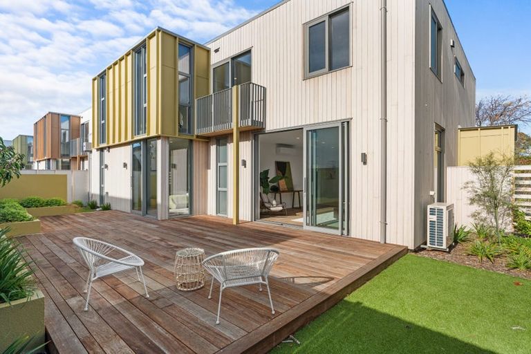 Photo of property in 1/42 Browns Road, St Albans, Christchurch, 8014