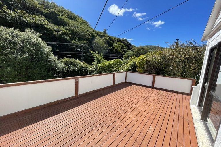 Photo of property in 38 Sunshine Avenue, Karori, Wellington, 6012