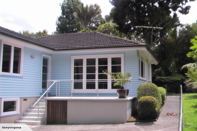 Photo of property in 14 York Road, Titirangi, Auckland, 0604