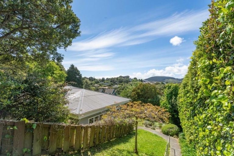 Photo of property in 16 Frederick Street, Tawa, Wellington, 5028