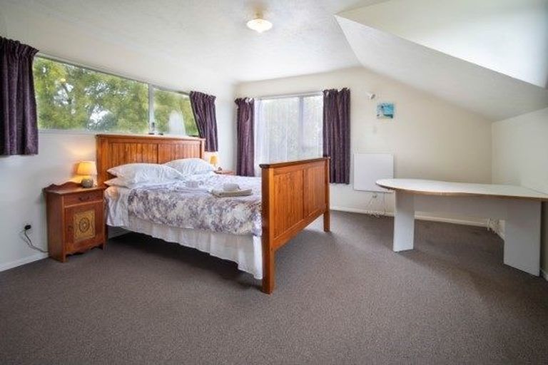 Photo of property in 2/7 Kipax Place, Riccarton, Christchurch, 8011