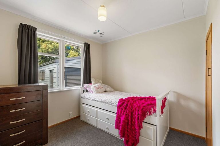 Photo of property in 9 Lewis Place, Highbury, Palmerston North, 4412