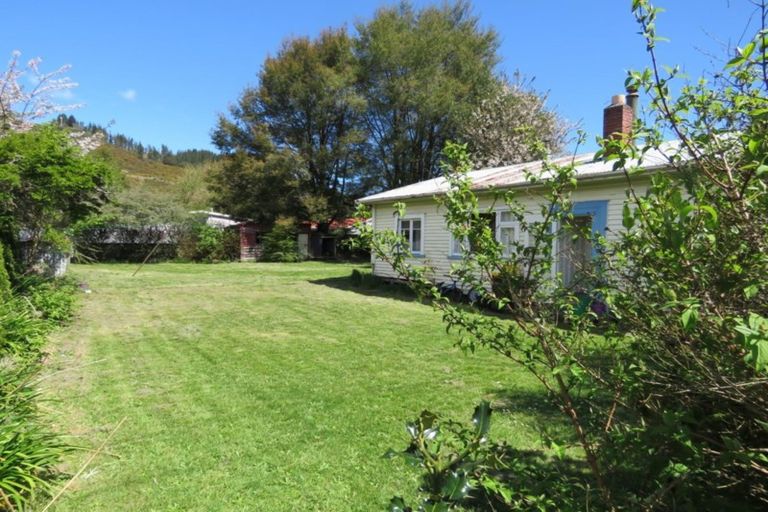 Photo of property in 73 Shiel Street, Reefton, 7830