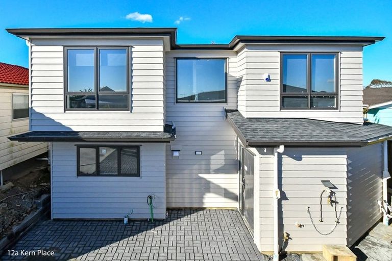 Photo of property in 12 Kern Place, Manurewa, Auckland, 2102