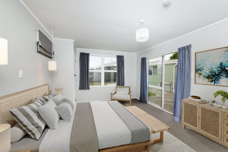 Photo of property in 14 Apollo Parade, Milson, Palmerston North, 4414