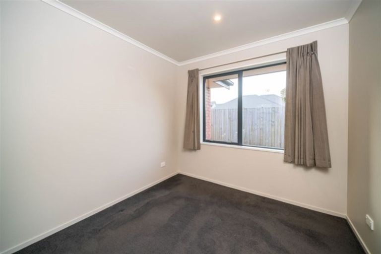 Photo of property in 27 Merrilees Place, Linwood, Christchurch, 8062