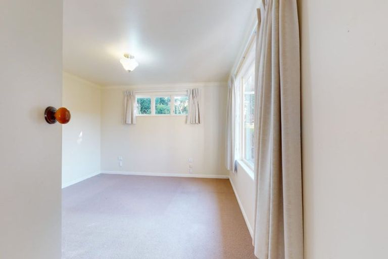 Photo of property in 10 Khouri Avenue, Karori, Wellington, 6012