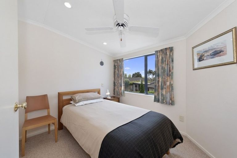 Photo of property in 16 Grosvenor Place, Rototuna, Hamilton, 3210
