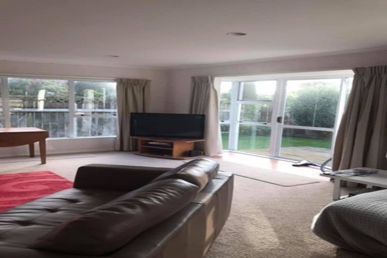 Photo of property in 16a Awanui Drive, Waikanae, 5036