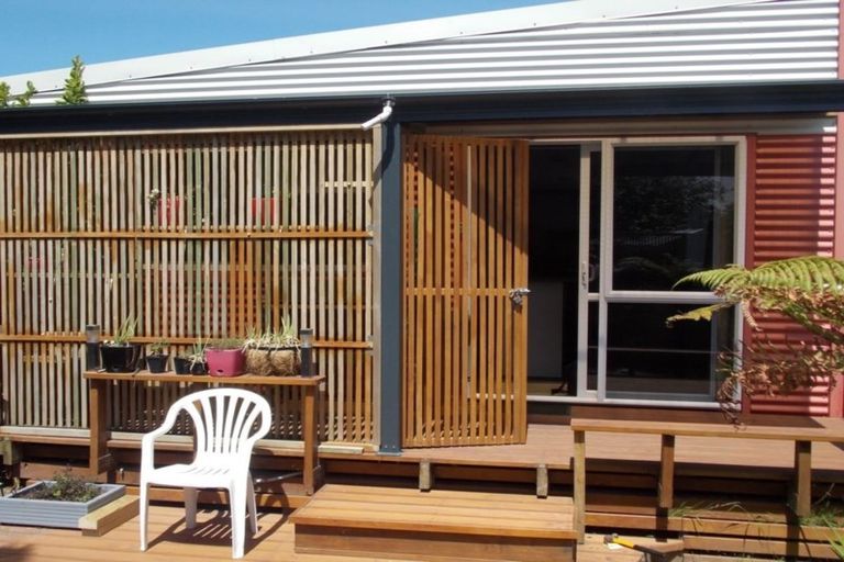 Photo of property in 4 Warwick Place, Awapuni, Palmerston North, 4412