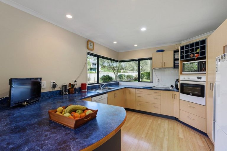 Photo of property in 124a Kawiu Road, Levin, 5510
