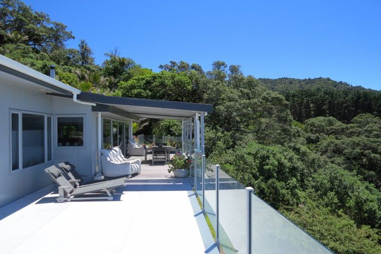 Photo of property in 402 Tuateawa Road, Tuateawa, Coromandel, 3583