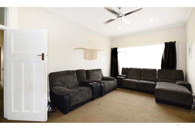 Photo of property in 23 Harris Street, Waimate, 7924