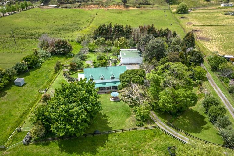 Photo of property in 3195 Tiki Sh25 Road, Preece Point, Coromandel, 3581