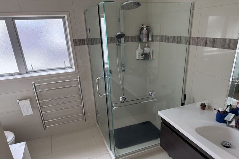 Photo of property in 2 Centaur Close, Albany, Auckland, 0632