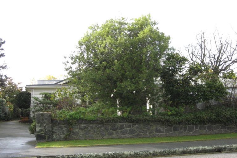 Photo of property in 56 Bretts Road, St Albans, Christchurch, 8052