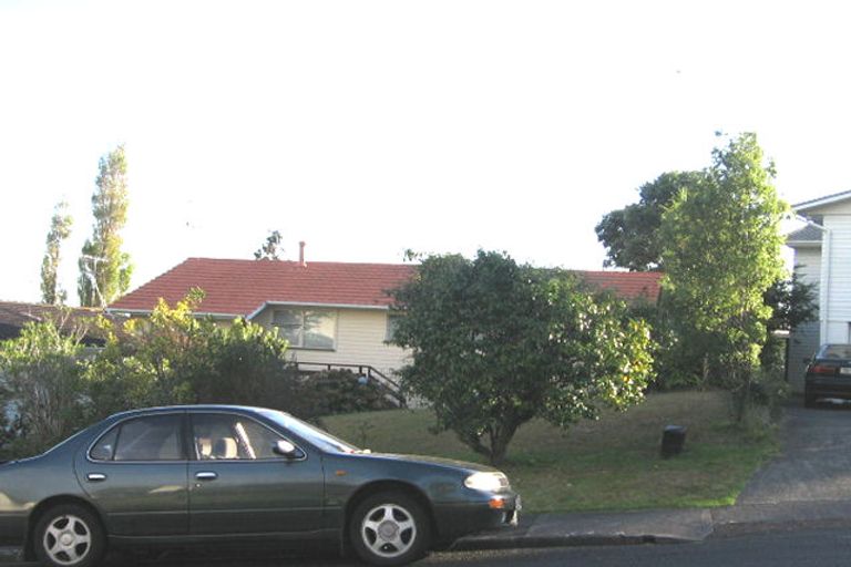 Photo of property in 11 Velma Road, Hillcrest, Auckland, 0627