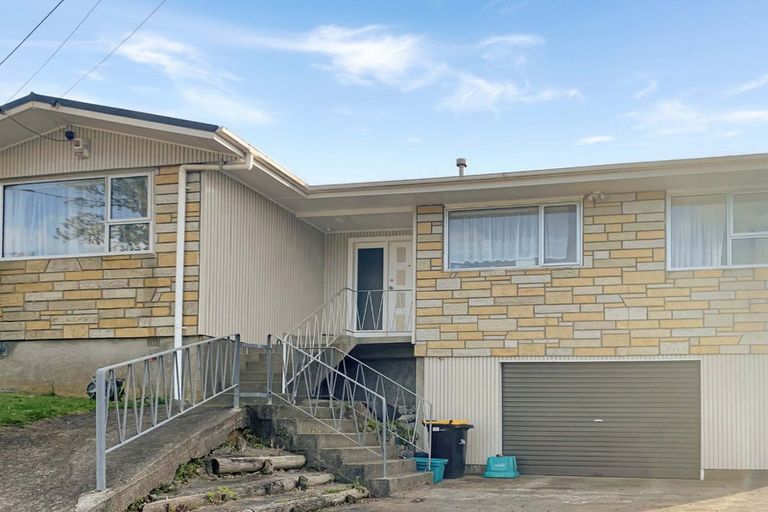 Photo of property in 83 Mark Avenue, Paparangi, Wellington, 6037