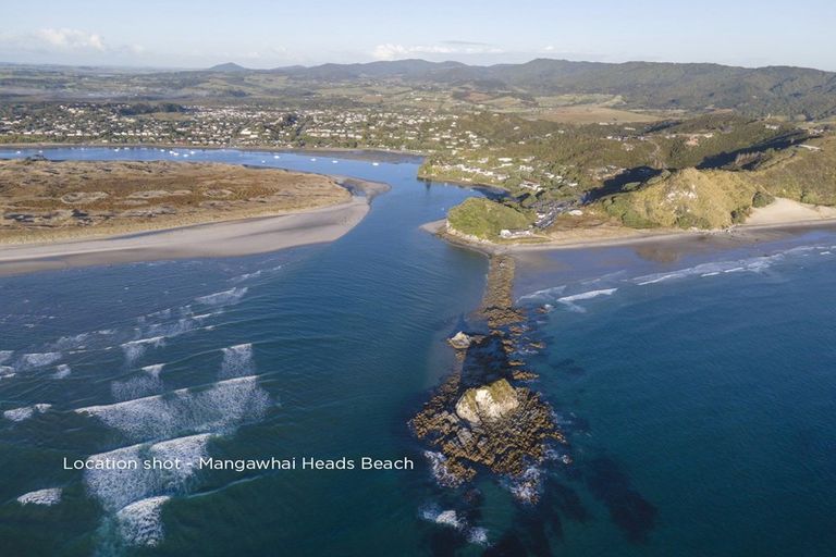 Photo of property in 12 Devon Street, Mangawhai Heads, Mangawhai, 0505
