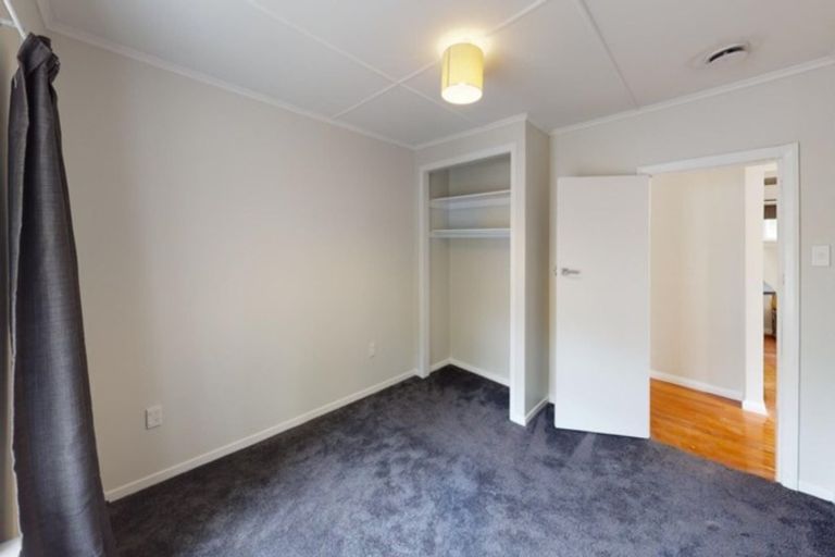 Photo of property in 118 Pahiatua Street, Hokowhitu, Palmerston North, 4410