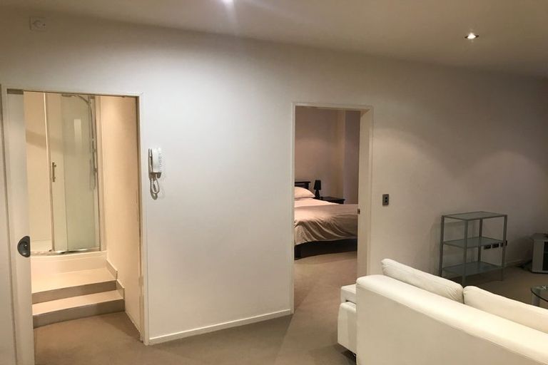 Photo of property in The Quay, 1/332b1 Lambton Quay, Wellington Central, Wellington, 6011