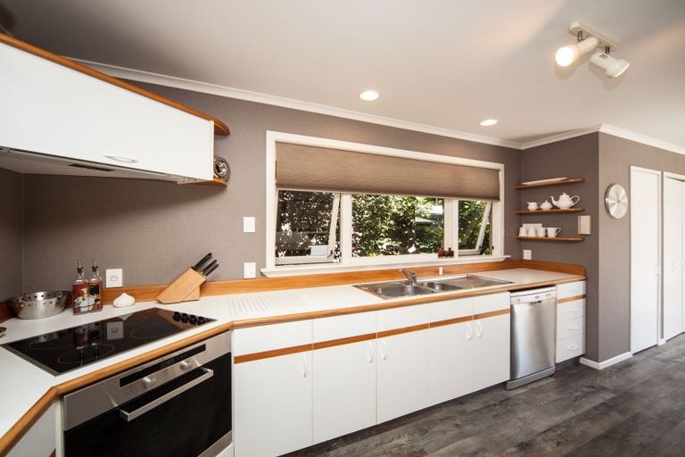 Photo of property in 43 Manapouri Crescent, Hokowhitu, Palmerston North, 4410