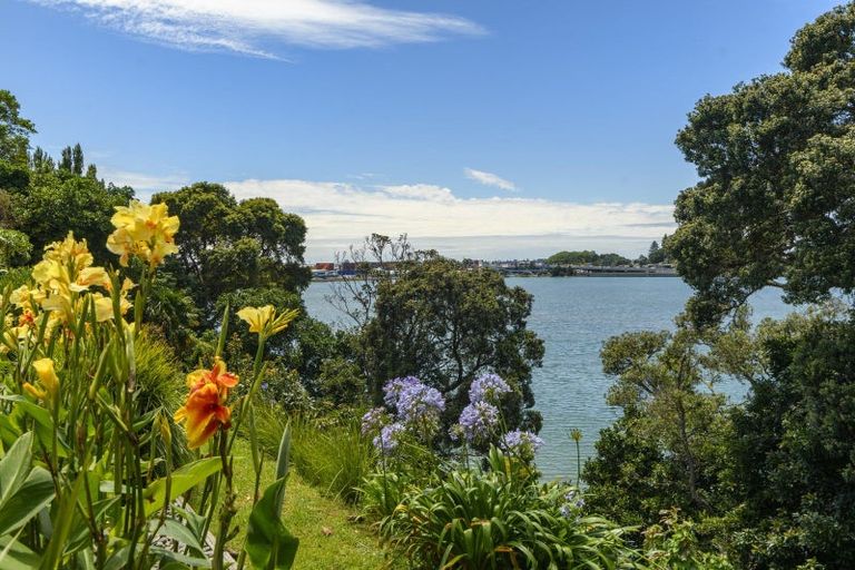 Photo of property in 86 Myres Street, Otumoetai, Tauranga, 3110