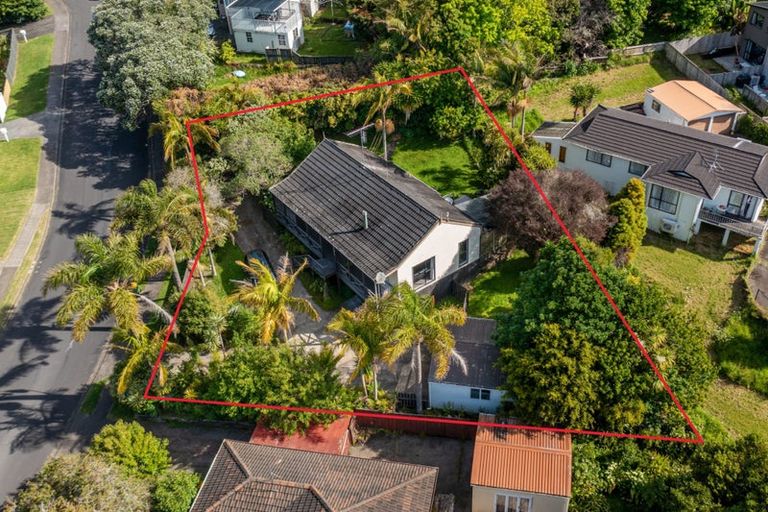 Photo of property in 7 Eagleson Street, Northcross, Auckland, 0632