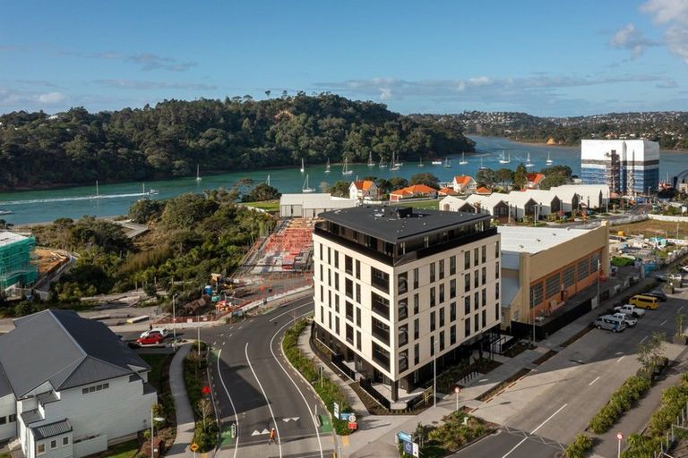 Photo of property in 306/2 Launch Road, Hobsonville, Auckland, 0616