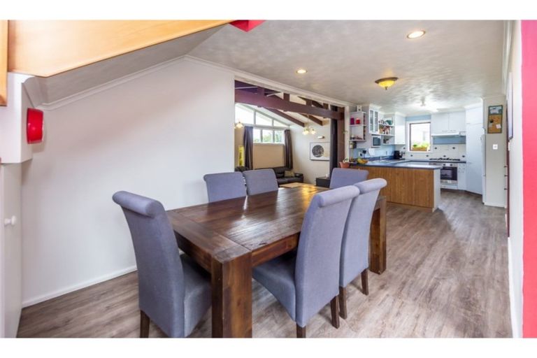 Photo of property in 53 Wingate Street, Redwood, Christchurch, 8051