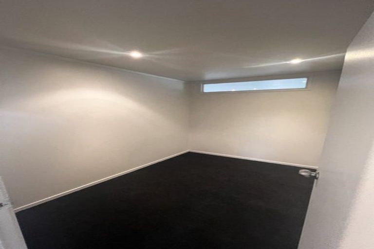 Photo of property in 1 Gambare Place, Wattle Downs, Auckland, 2103