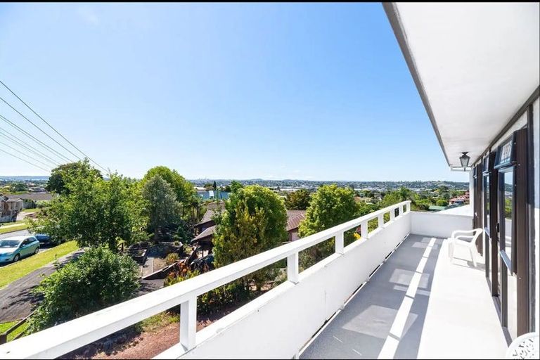 Photo of property in 178 Sturges Road, Henderson, Auckland, 0612