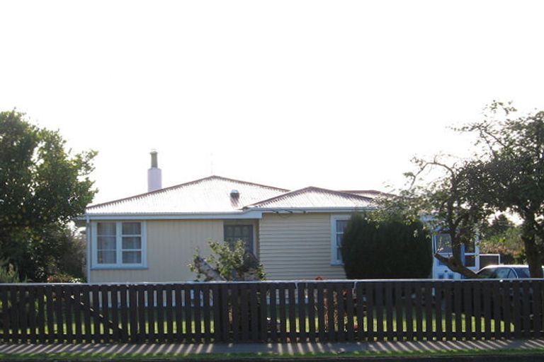 Photo of property in 22 Waerenga Road, Otaki, 5512